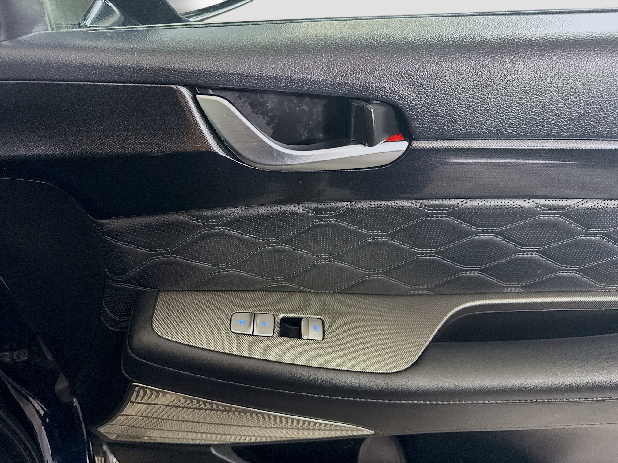 Used 2022 Hyundai Palisade Calligraphy image 31