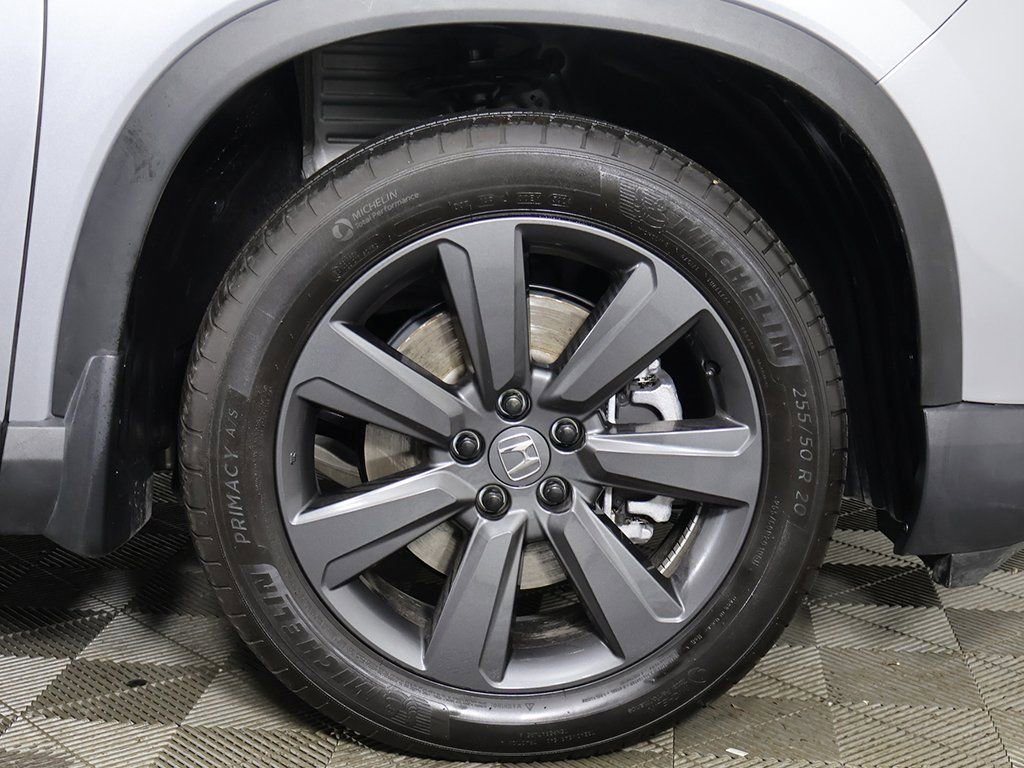 Used 2025 Honda Pilot Sport image 21