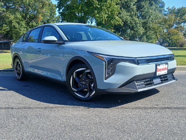 New 2026 Kia K4 EX FWD image 2