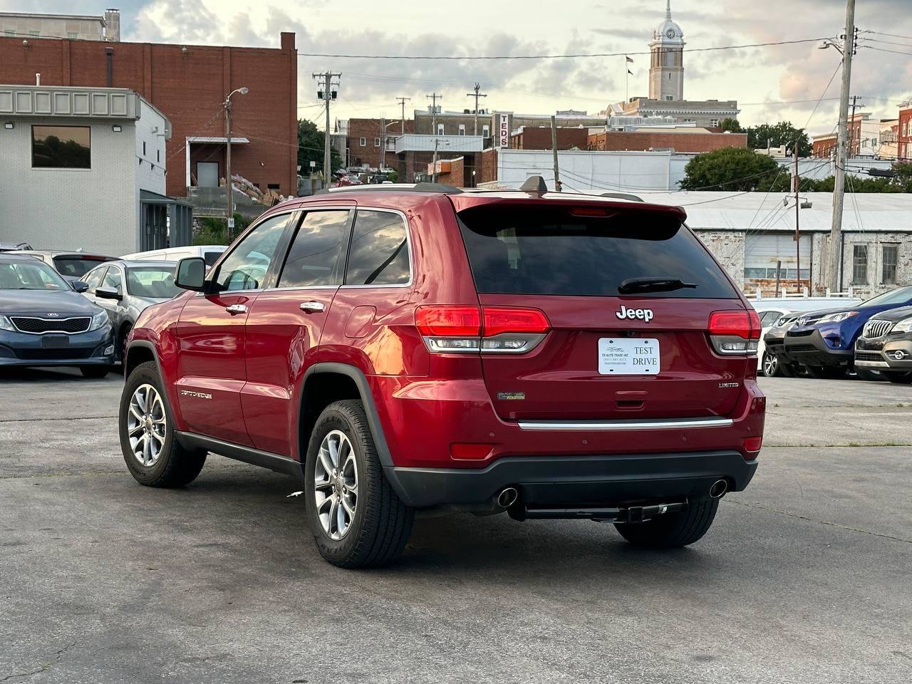 Used 2014 Jeep Grand Cherokee Limited RWD image 4