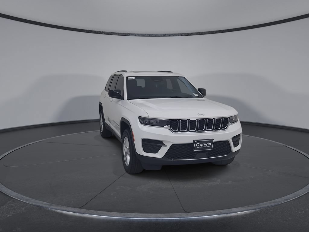 New 2026 Jeep Grand Cherokee Laredo X AWD/4WD image 4