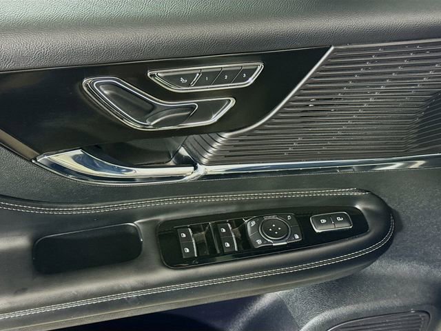 Used 2022 Lincoln Corsair AWD w/ Premium Package image 18