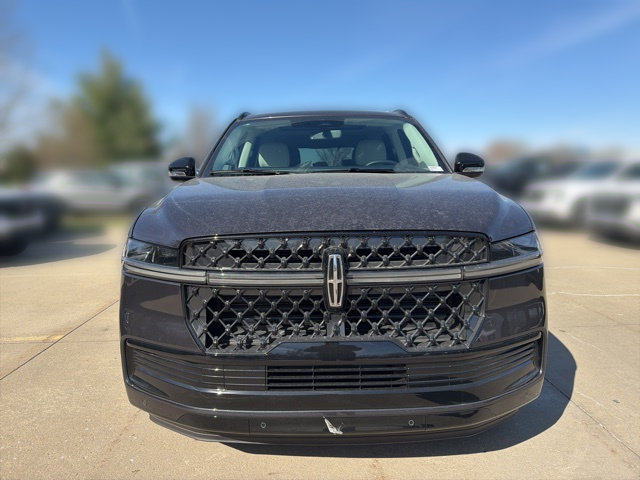 New 2026 Lincoln Navigator Reserve w/ Jet Appearance Package AWD/4WD image 12