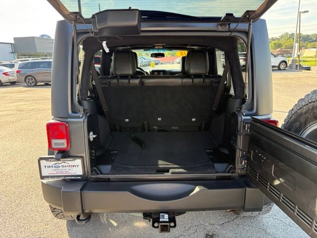 Used 2018 Jeep Wrangler Unlimited Rubicon w/ Cold Weather Group AWD/4WD image 27
