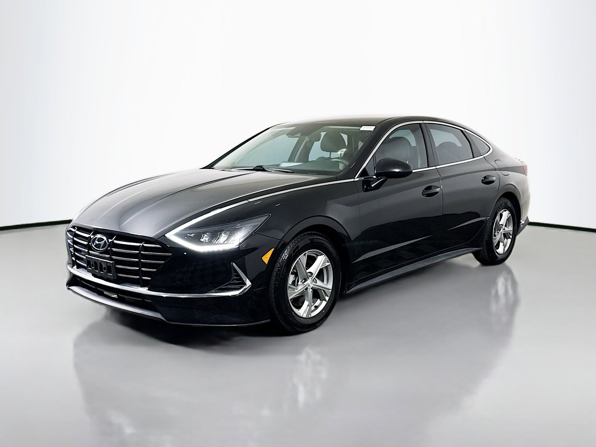 Used 2021 Hyundai Sonata SE FWD image 4