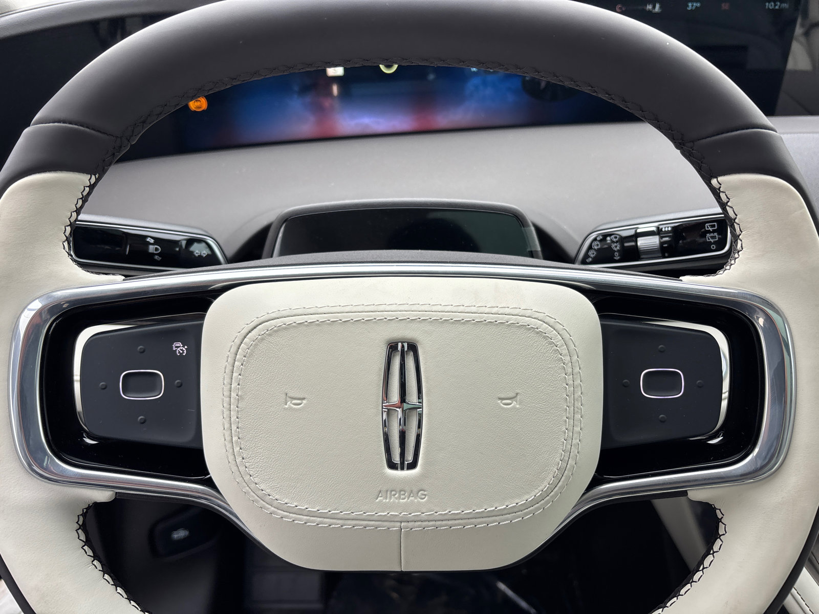 New 2026 Lincoln Nautilus Black Label AWD/4WD image 16