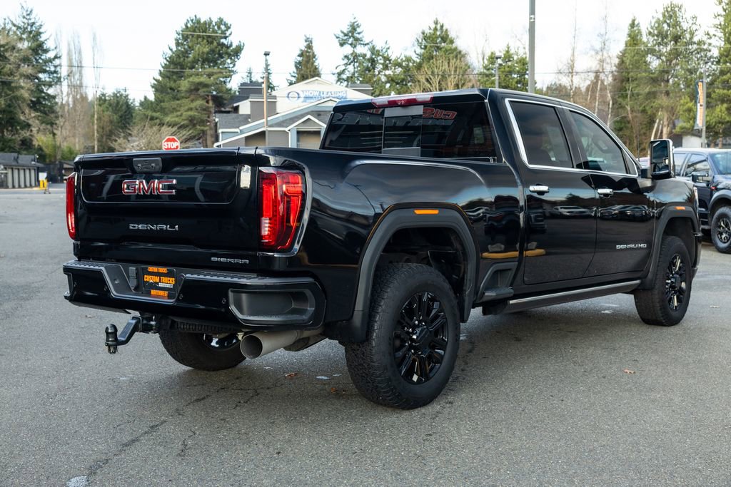 Used 2022 GMC Sierra 2500 Denali w/ Denali Black Diamond Edition image 4