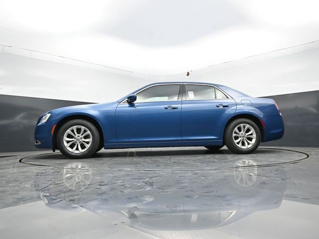 Used 2022 Chrysler 300 Touring RWD image 52