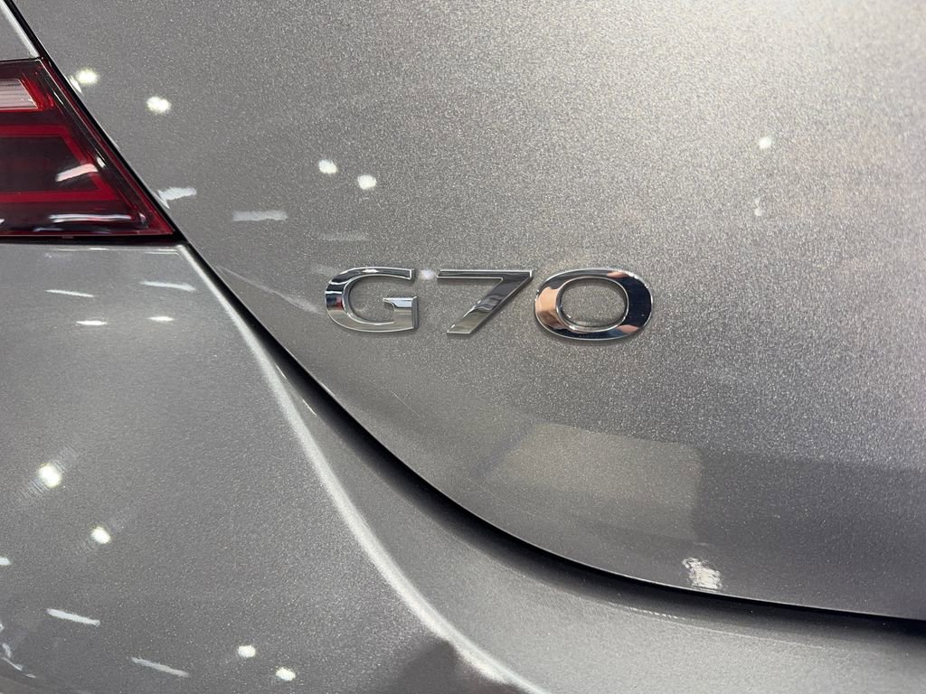 Used 2025 Genesis G70 2.5T image 24