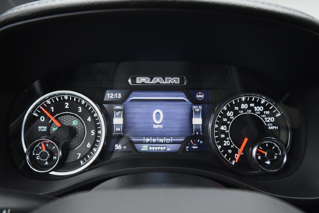 Used 2024 RAM 1500 Laramie AWD/4WD image 15
