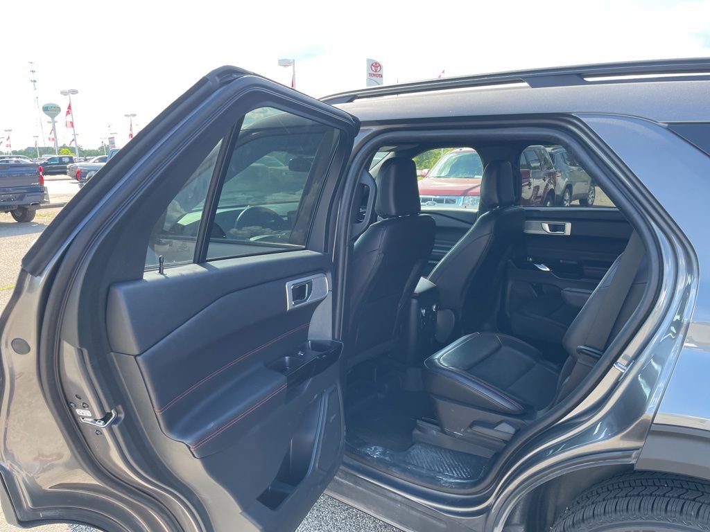 Certified 2023 Ford Explorer ST-Line w/ Class IV Trailer Tow Package AWD/4WD image 12