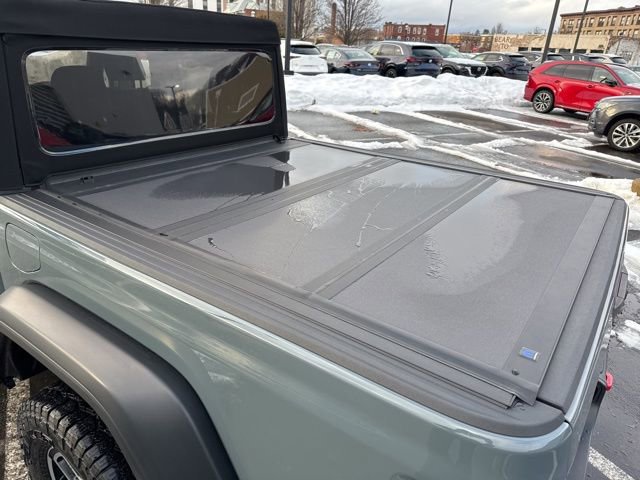 Used 2024 Jeep Gladiator Rubicon w/ Convenience Group image 9