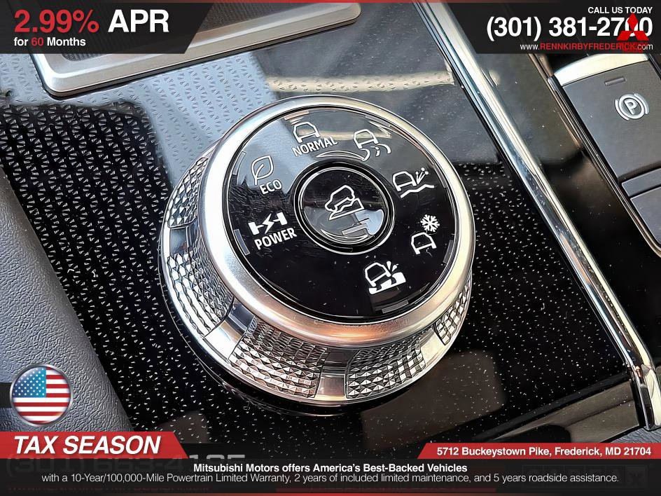 Used 2025 Mitsubishi Outlander SEL Black Edition image 18