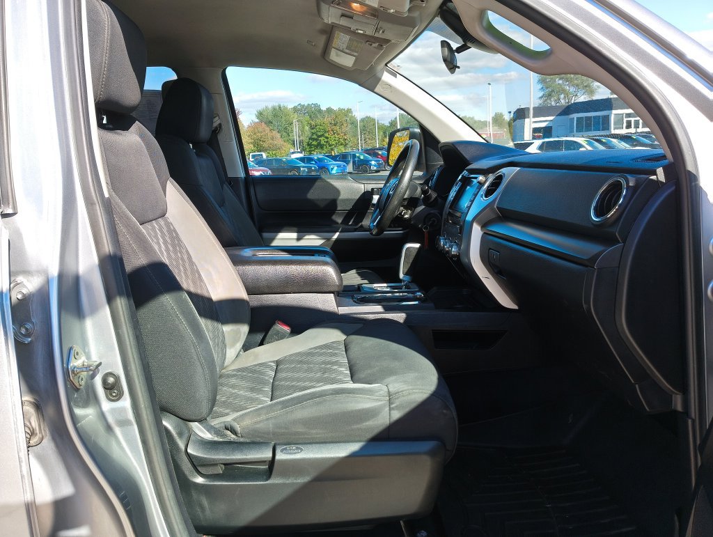 Used 2021 Toyota Tundra SR5 AWD/4WD image 12