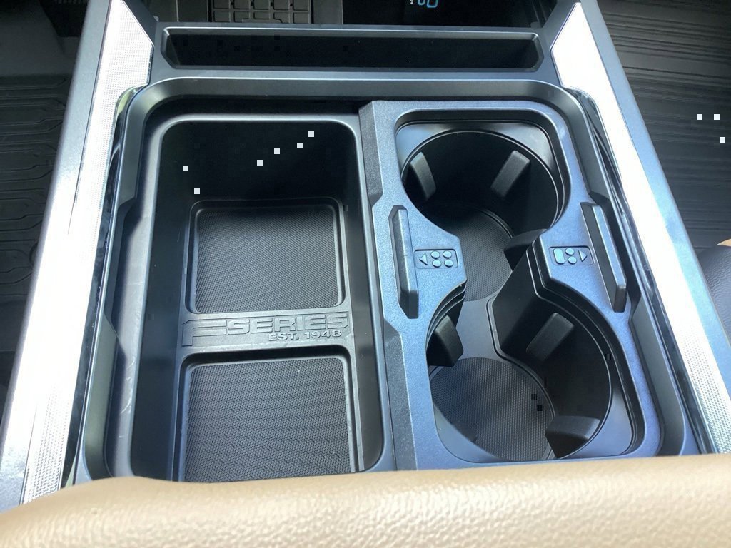 New 2025 Ford F250 Lariat w/ Black Appearance Package image 58