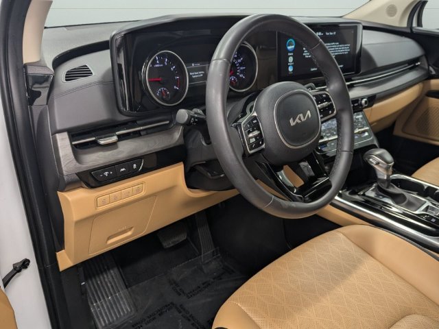 Certified 2024 Kia Carnival EX FWD image 11