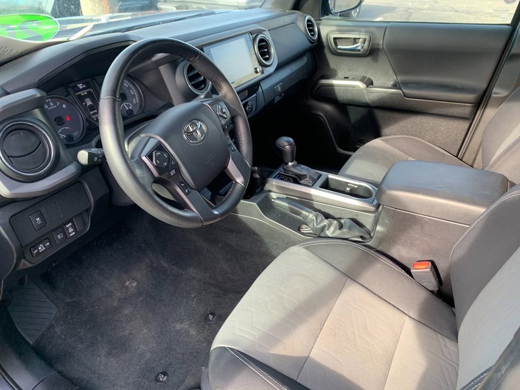 Used 2023 Toyota Tacoma TRD Off-Road image 10