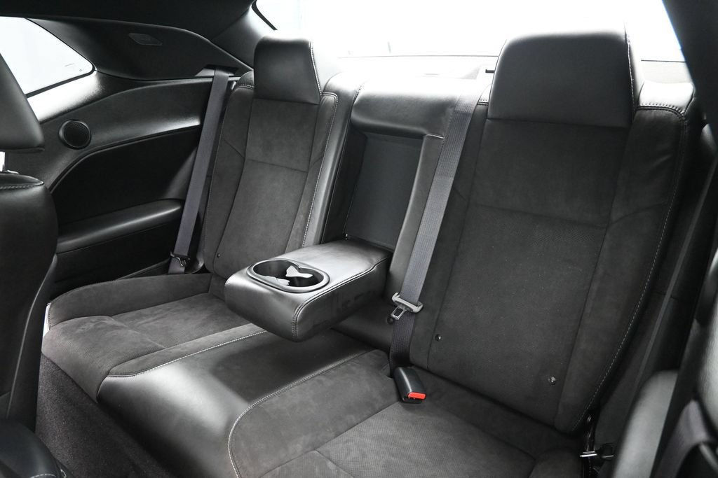Used 2022 Dodge Challenger R/T Scat Pack RWD image 17