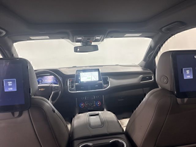Used 2022 Chevrolet Suburban LT RWD image 19