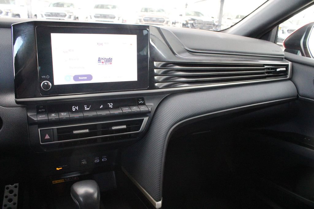 Used 2025 Toyota Camry SE FWD image 28
