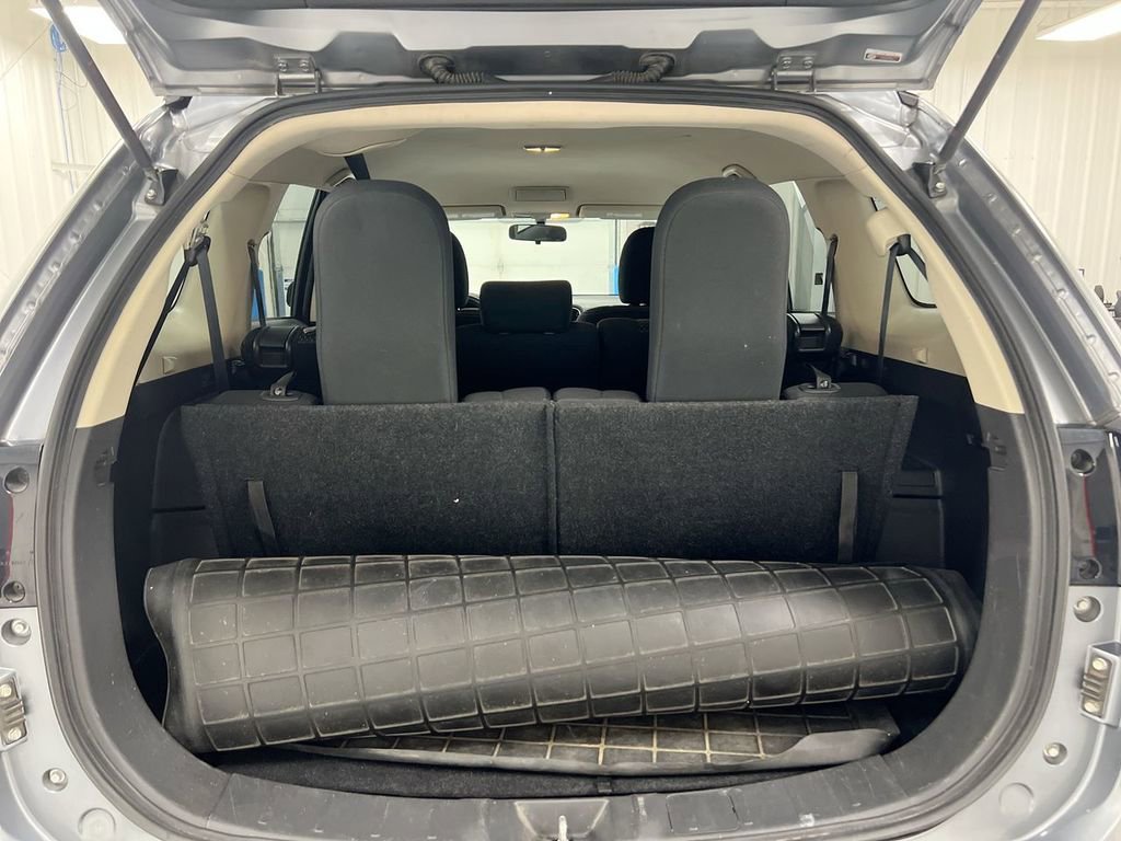 Used 2016 Mitsubishi Outlander SE image 24