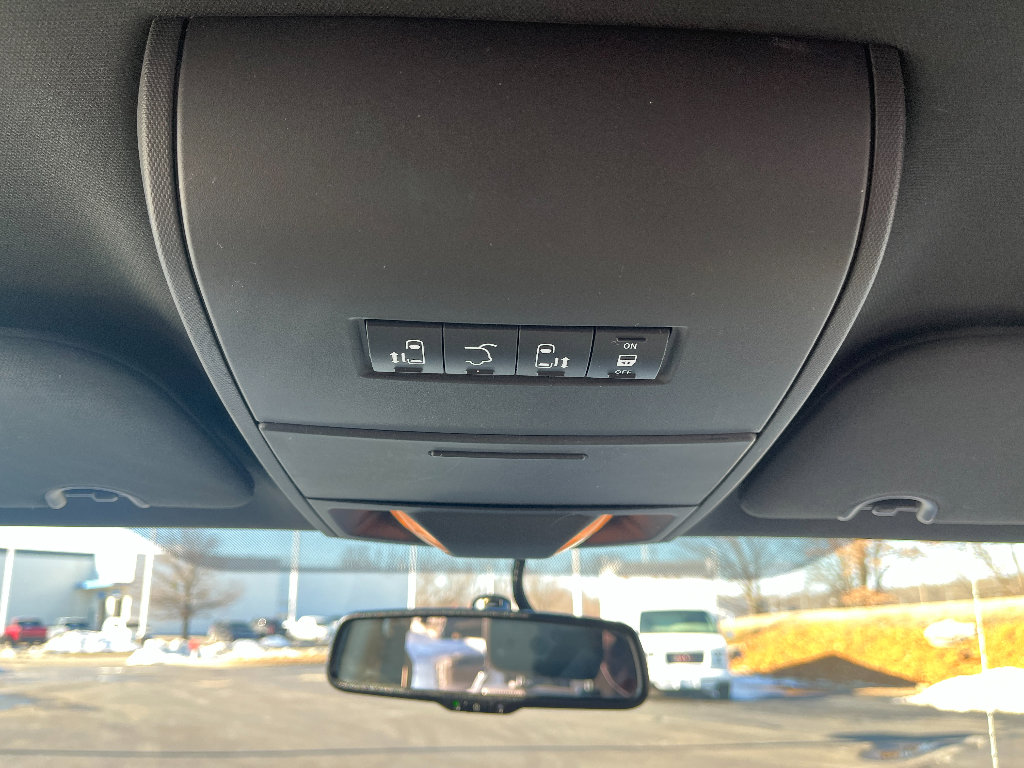 Used 2018 Dodge Grand Caravan SXT image 28