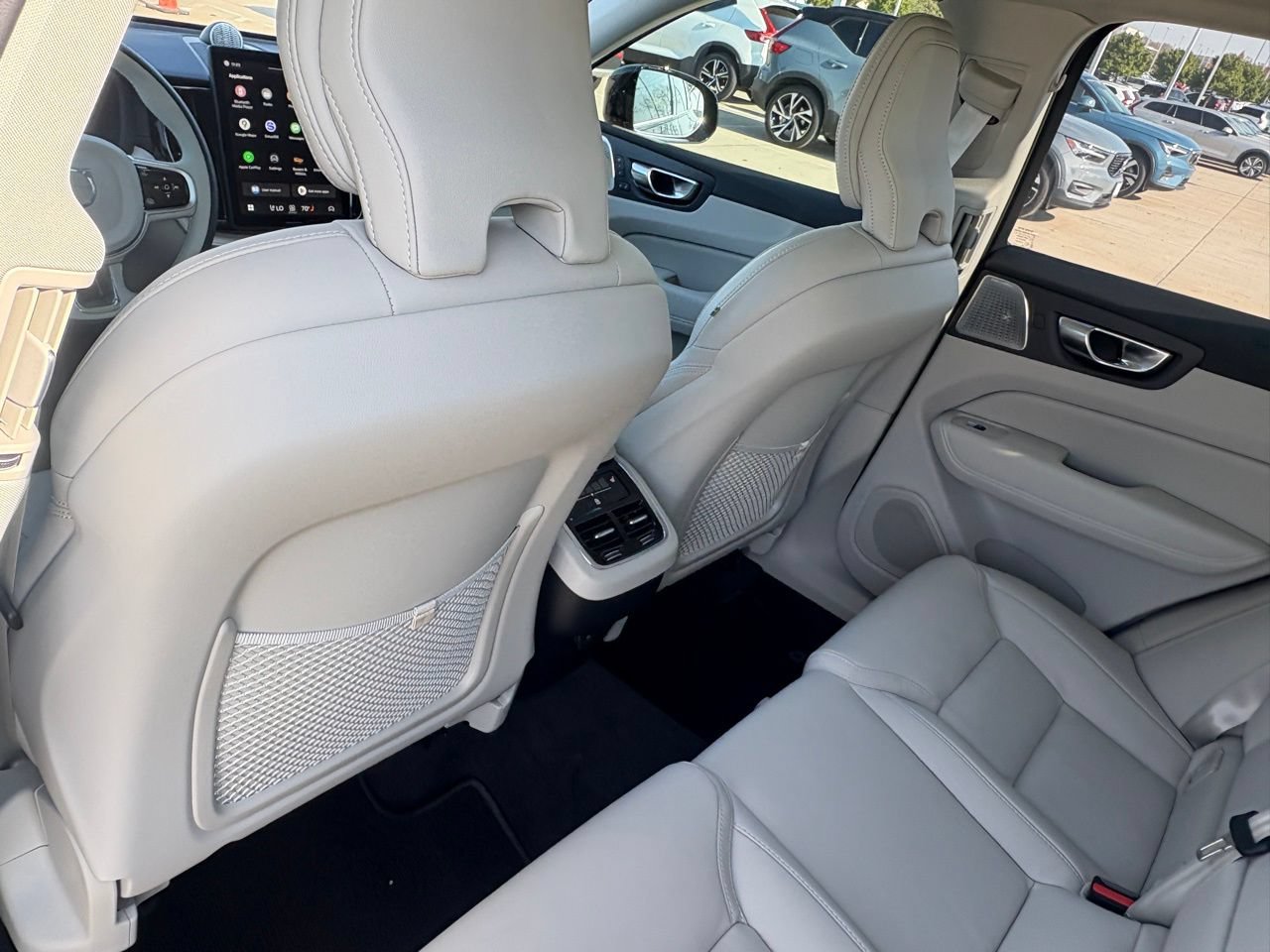 New 2026 Volvo XC60 B5 Ultra w/ Protection Package Premier AWD/4WD image 34