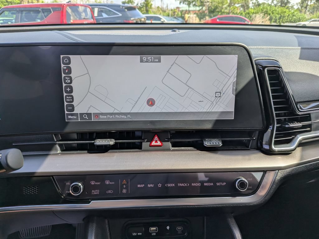Certified 2024 Kia Sportage EX FWD image 22