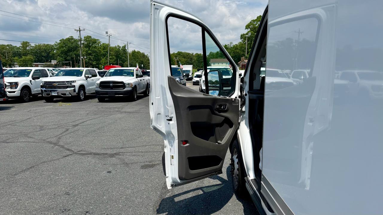Used 2020 Ford Transit 350 RWD image 12