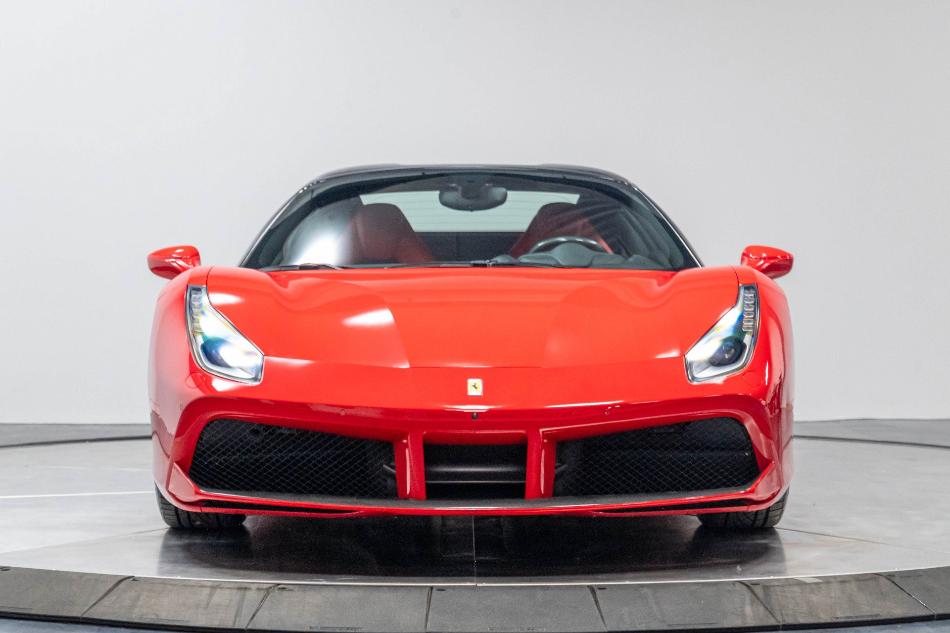 Used 2018 Ferrari 488 Spider RWD image 47