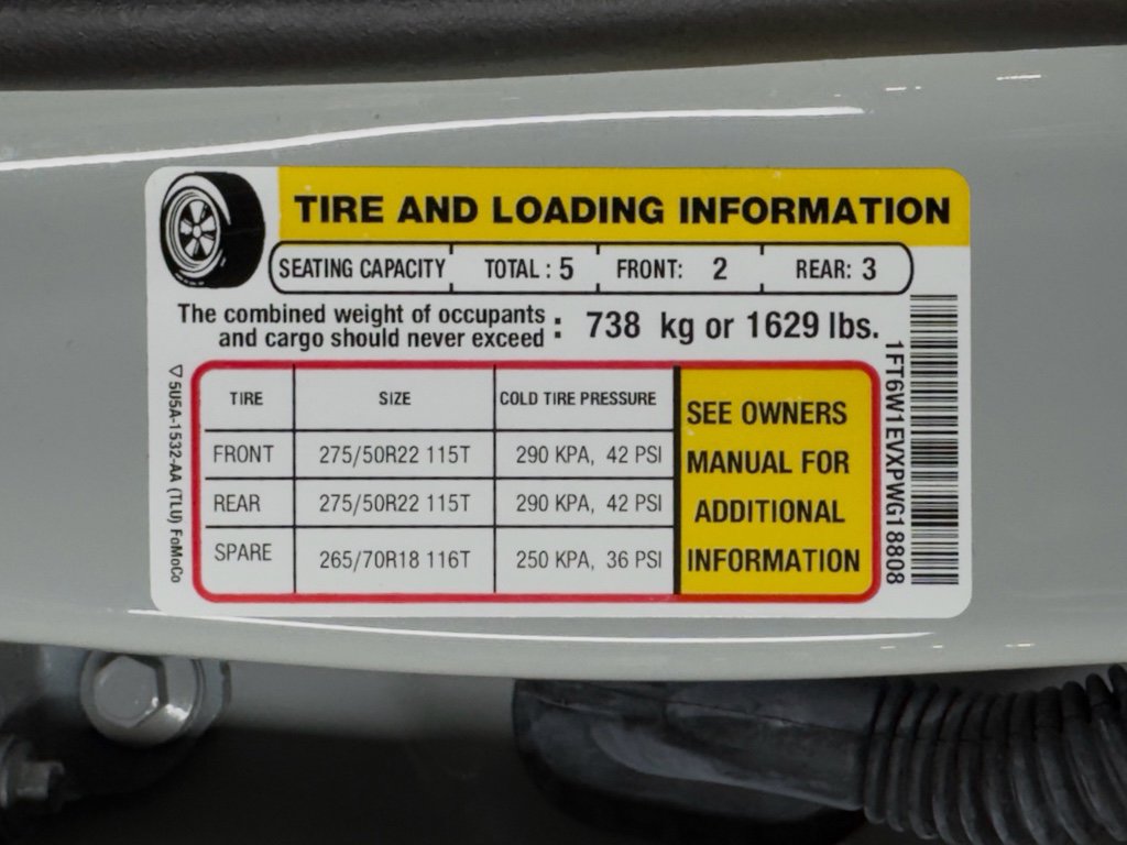 Used 2023 Ford F150 Lightning Platinum image 32