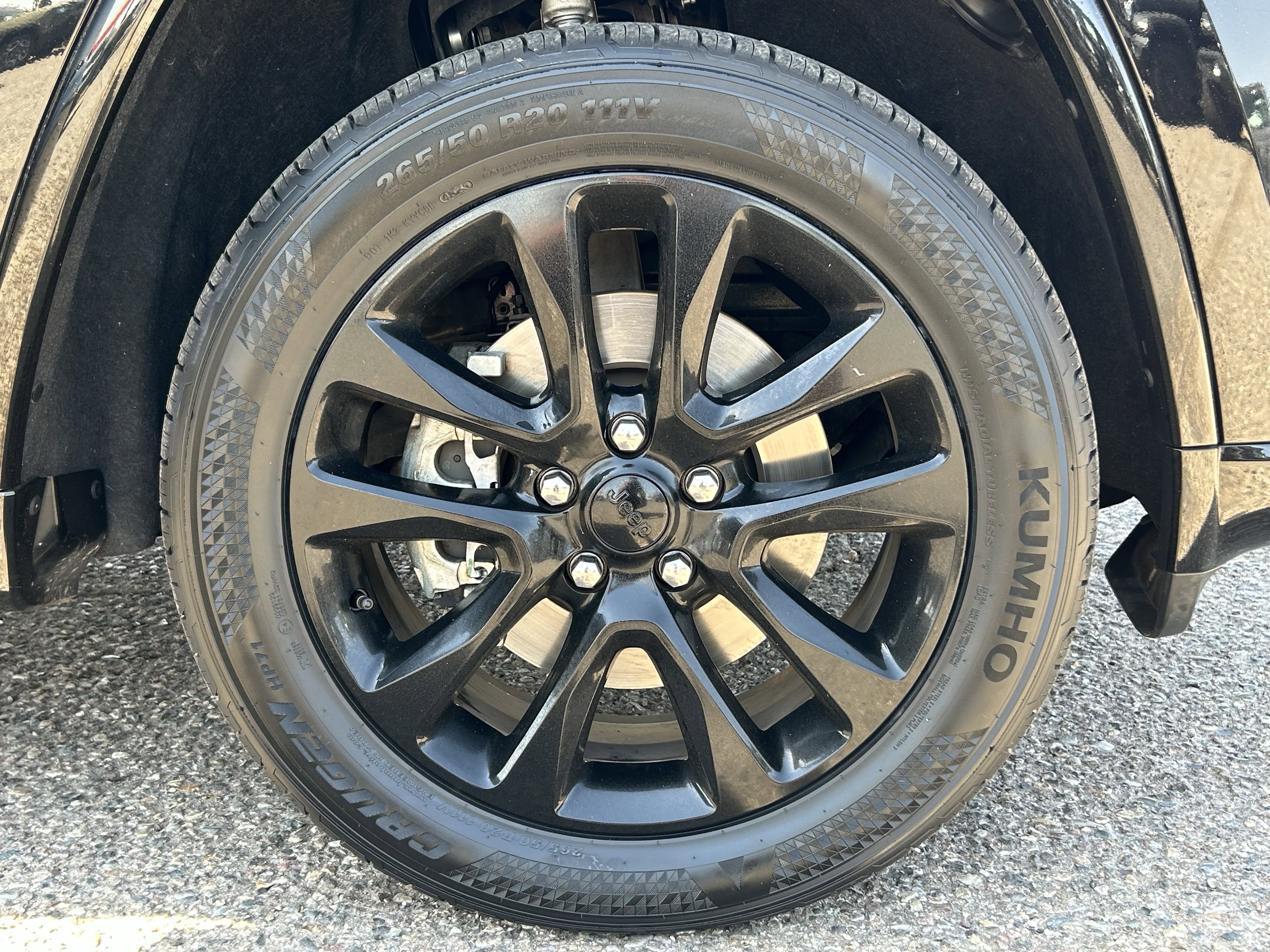 Certified 2021 Jeep Grand Cherokee Laredo X AWD/4WD image 8