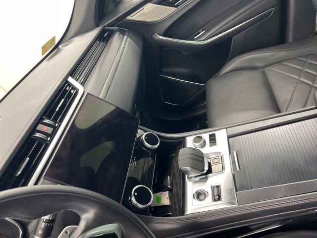 Used 2022 Jaguar F-PACE S image 13