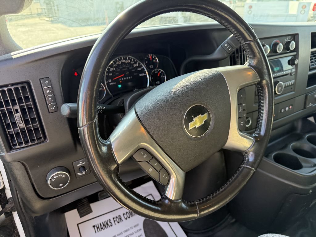 Used 2018 Chevrolet Express 2500 w/ Driver Convenience Package RWD image 15