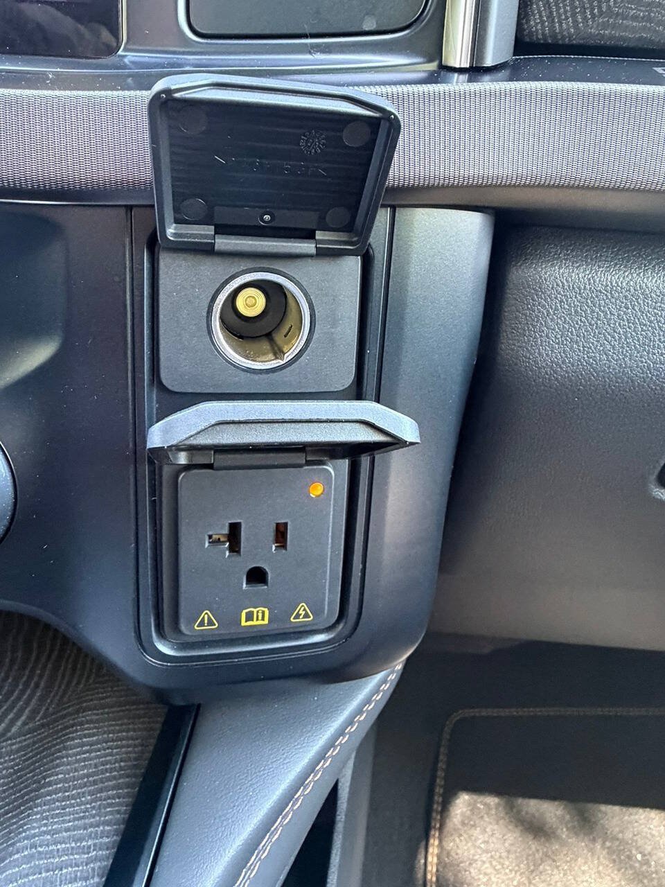 Used 2023 Ford F350 Platinum AWD/4WD image 30