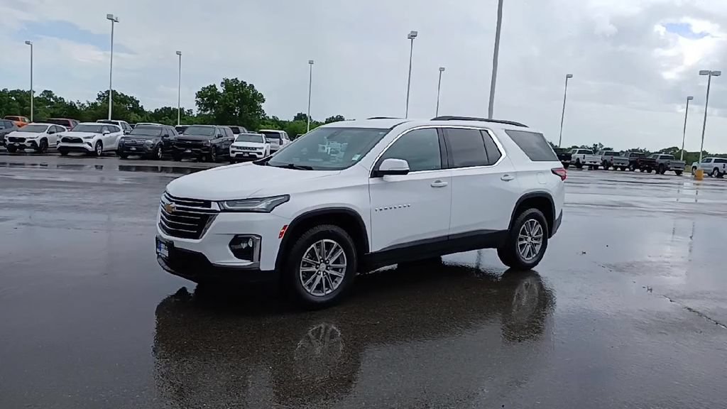 Certified 2023 Chevrolet Traverse LT FWD image 4