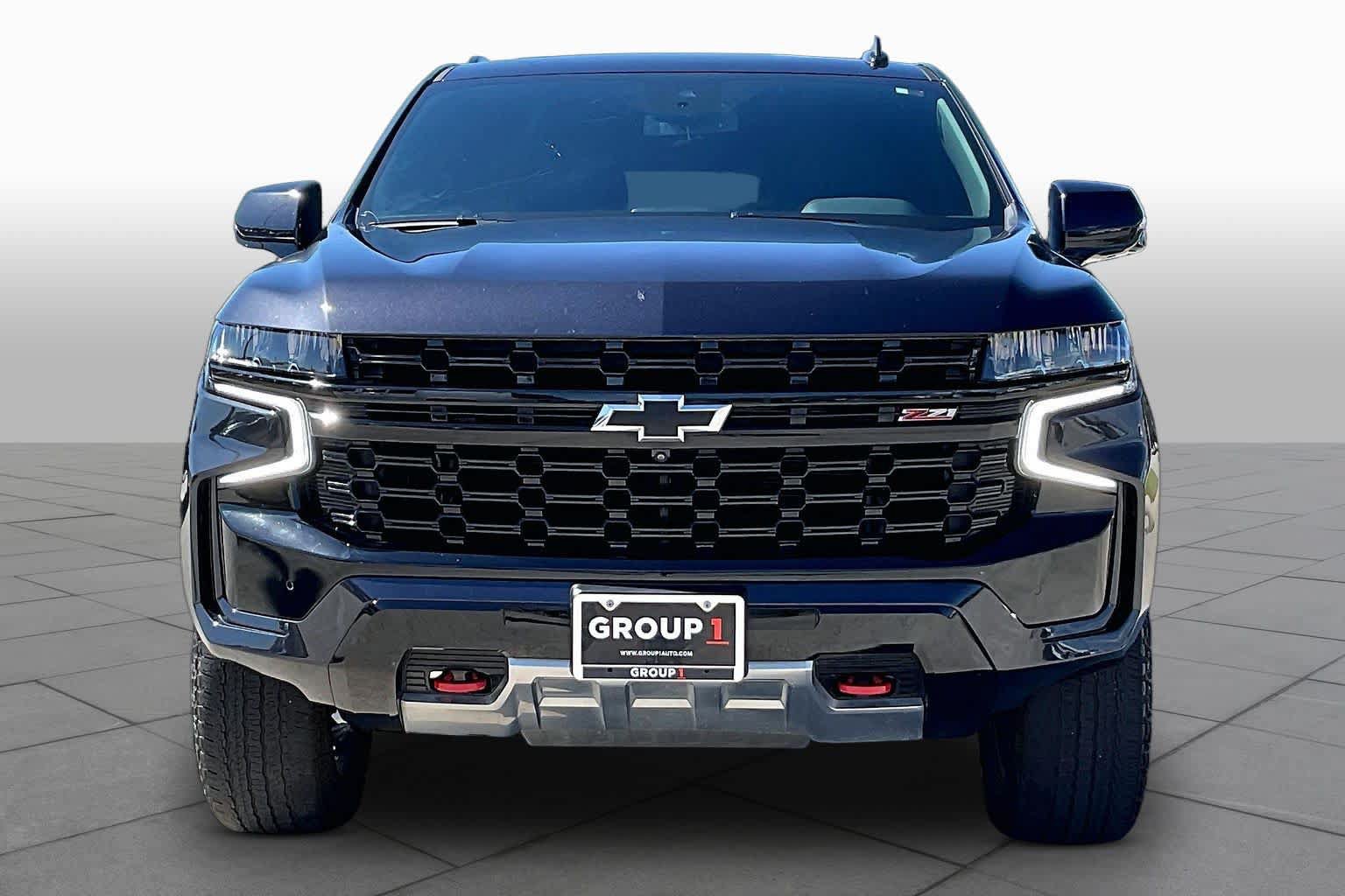 Used 2024 Chevrolet Tahoe Z71 w/ Luxury Package AWD/4WD image 4