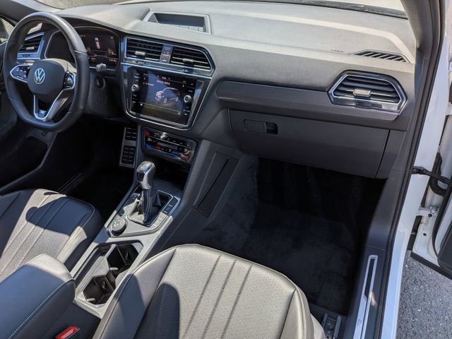 Used 2022 Volkswagen Tiguan SE R-Line AWD/4WD image 28
