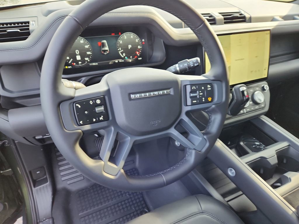 New 2026 Land Rover Defender 130 X-Dynamic SE image 14
