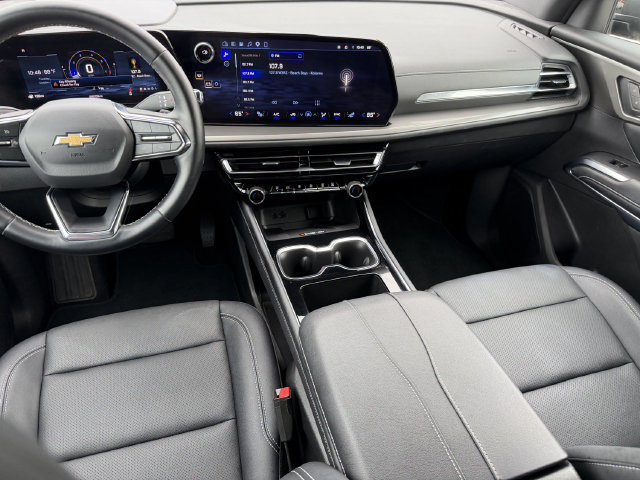 Used 2026 Chevrolet Traverse LT FWD image 20