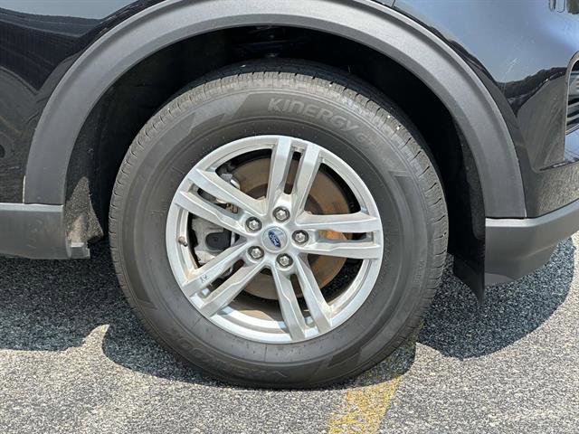Used 2023 Ford Explorer XLT image 7