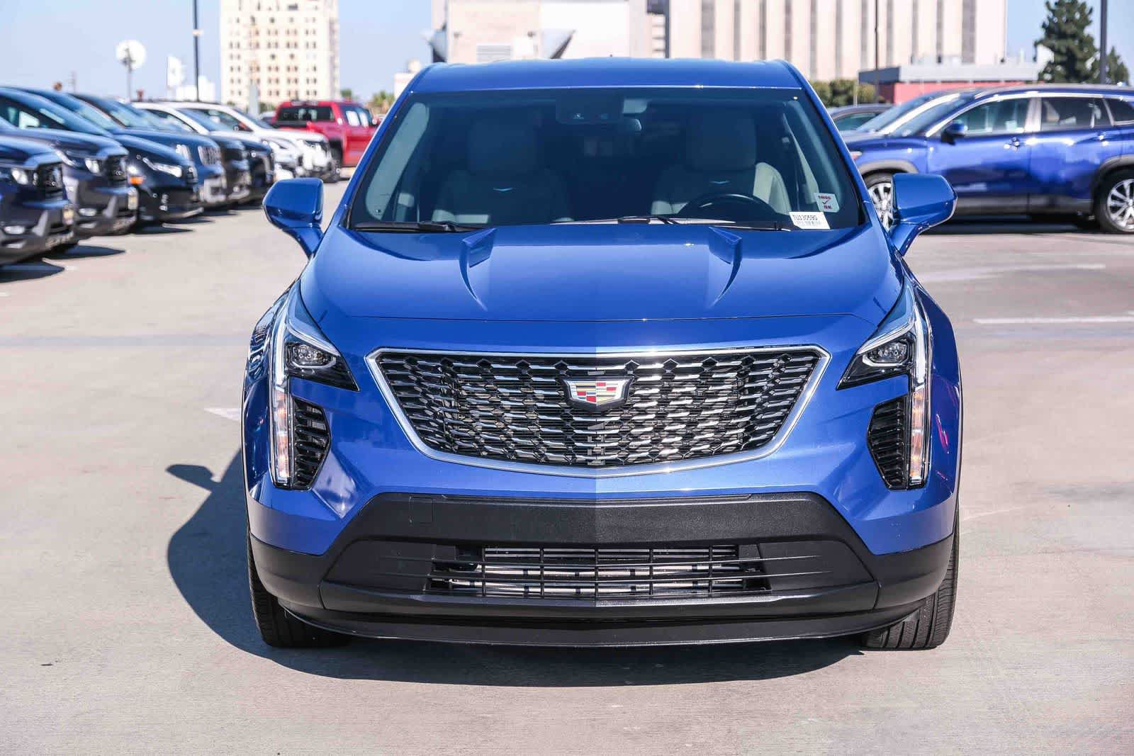 Used 2023 Cadillac XT4 Luxury w/ Driver Awareness Package FWD image 2