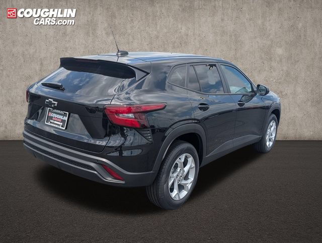 New 2026 Chevrolet Trax LS w/ LS Convenience Package FWD image 7