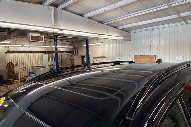 Used 2022 BMW X7 xDrive40i w/ M Sport Package AWD/4WD image 11