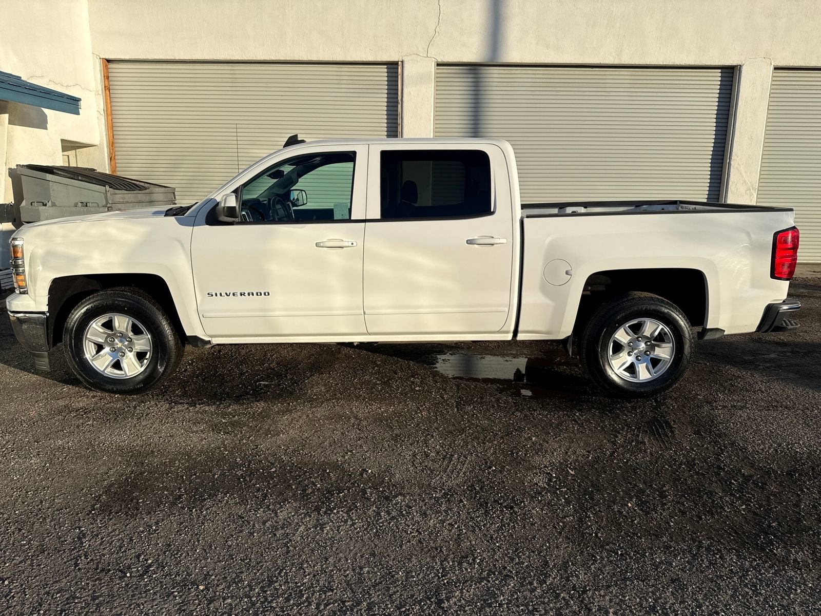 Used 2015 Chevrolet Silverado 1500 LT w/ Trailering Package image 2