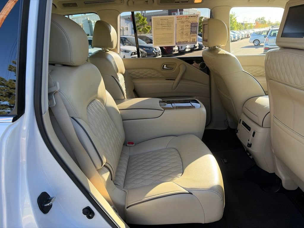 Used 2018 INFINITI QX80 4WD w/ Deluxe Technology Package image 17