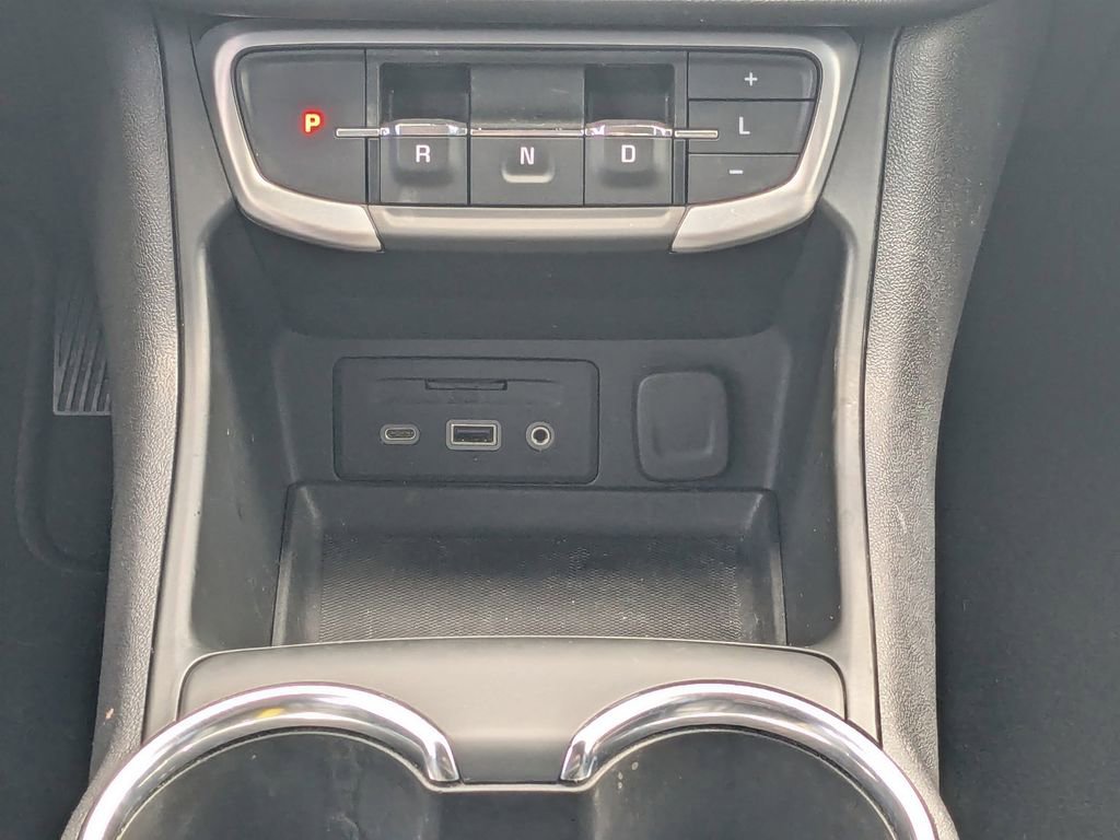 Used 2022 GMC Terrain SLT w/ Infotainment Package II image 19