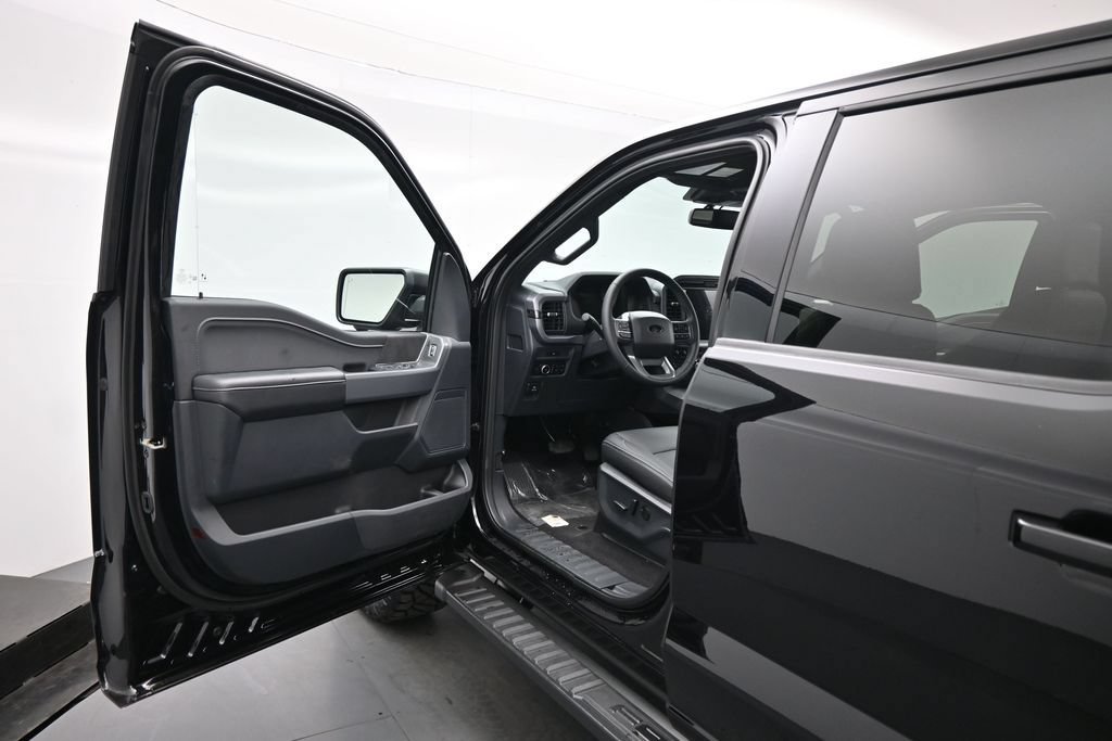 New 2026 Ford F150 XLT w/ Equipment Group 302A MID AWD/4WD image 8