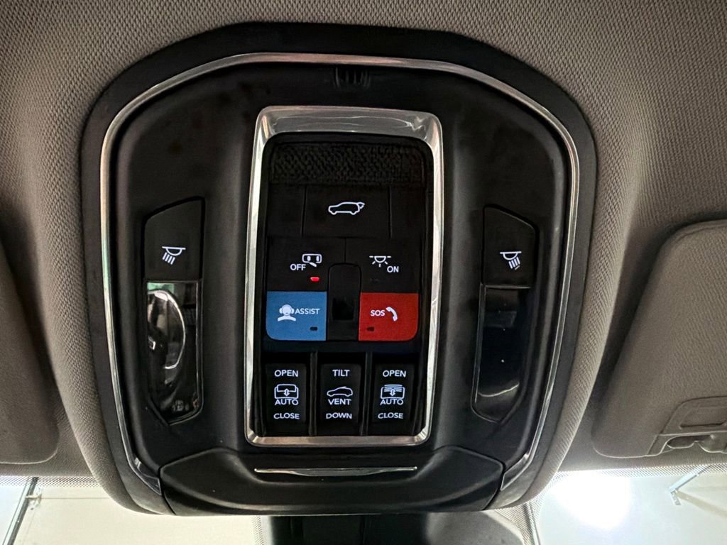 Used 2021 Jeep Grand Cherokee L Limited w/ Trailer Tow Group (B) AWD/4WD image 23