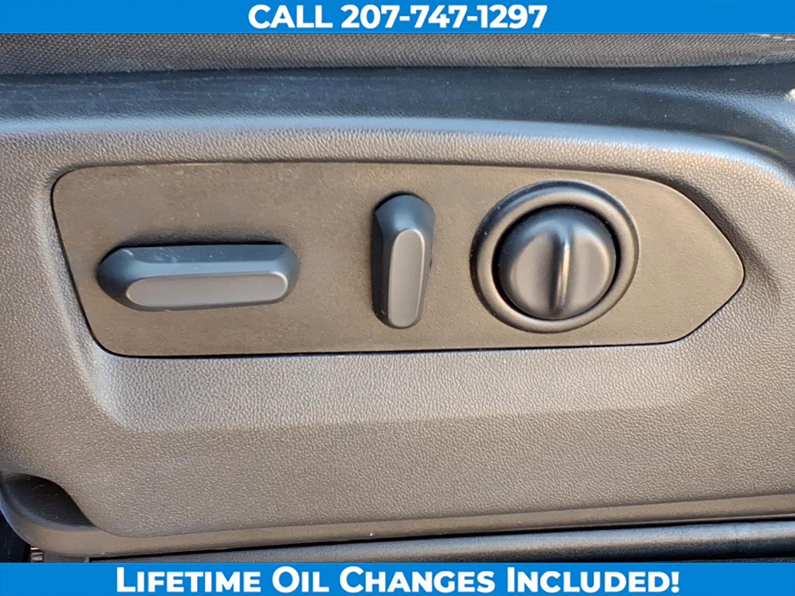 Used 2022 Chevrolet Silverado 1500 LT image 12